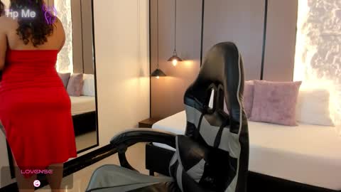 L I L L Y online show from January 2026 12:09:02 PM