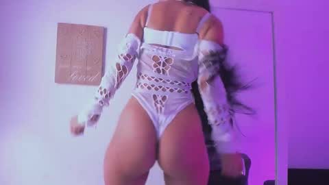 Sweety Lilly Love  online show from November 2025 03:34:02 PM