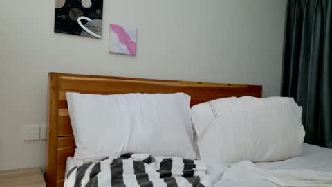 LillyParker online show from March 2026 02:49:01 AM