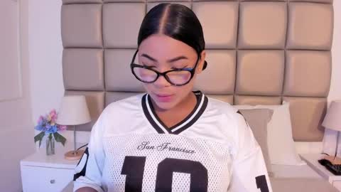 Snapshot of lilly_williamss chatting on April 2026 03:31:02 AM Lilly online show from April 2026 03:31:02 AM