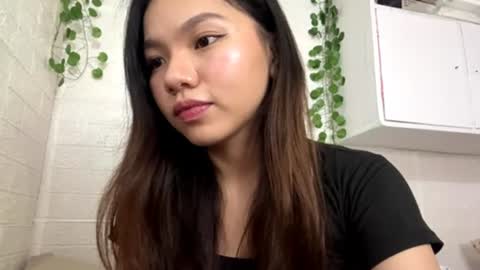 Snapshot of lillyponcho chatting on July 2026 02:00:02 AM Rosa online show from July 2026 02:00:02 AM