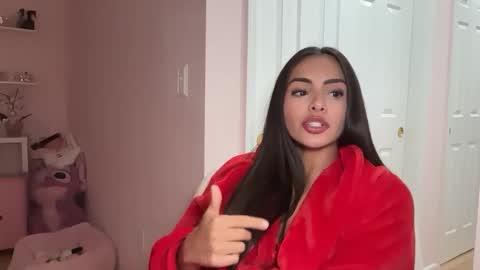 Snapshot of lillyxq chatting on April 2026 05:45:02 AM lilly online show from April 2026 05:45:02 AM