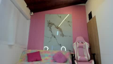 lillyy16 online show from February 2026 11:04:01 AM