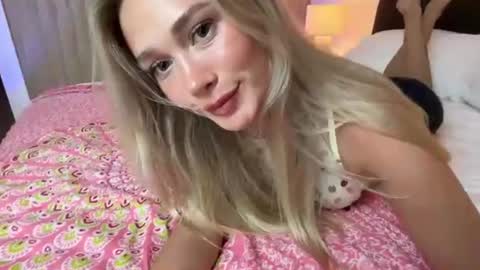 Snapshot of lillyyfaithh chatting on June 2026 08:59:02 AM lilly online show from June 2026 08:59:02 AM