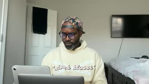 lilnasty100 online show from April 2026 05:41:02 PM