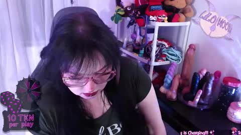 Snapshot of lilomoon69 chatting on February 2026 12:59:02 PM Lilo online show from February 2026 12:59:02 PM