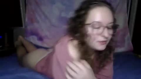 Snapshot of lilpies chatting on December 2024 03:35:01 AM LilPies online show from December 2024 03:35:01 AM