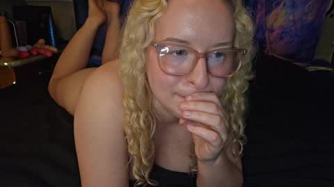 Snapshot of lilpies chatting on March 2026 06:46:02 AM LilPies online show from March 2026 06:46:02 AM