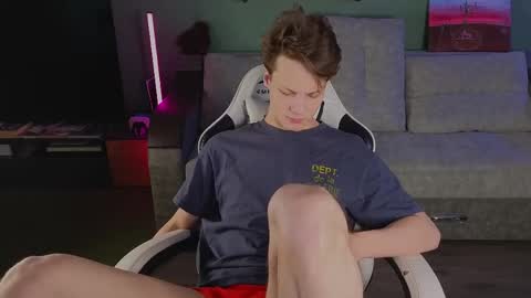 lilteddyboy online show from April 2026 03:25:01 PM