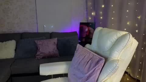 Snapshot of lilu5107 chatting on February 2025 02:48:02 AM Lilu online show from February 2025 02:48:02 AM