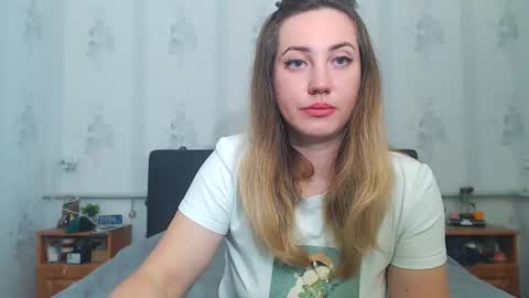 Snapshot of lilu_cute25 chatting on May 2026 06:57:02 PM lilu_cute25 online show from May 2026 06:57:02 PM