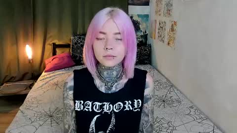 Snapshot of lilu_kayden chatting on July 2026 05:04:02 PM Little slave Kayden online show from July 2026 05:04:02 PM
