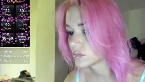 Snapshot of lilvenice7 chatting on July 2026 11:44:02 PM lilvenice7 online show from July 2026 11:44:02 PM