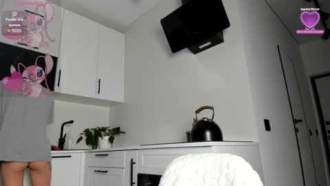 Snapshot of lily__love chatting on January 2025 07:04:02 AM LILY online show from January 2025 07:04:02 AM