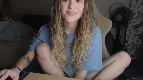 lily_and_jake online show from November 2025 04:12:02 AM