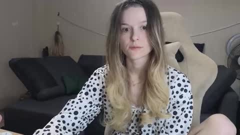 lily_and_jake online show from December 2025 02:49:01 AM