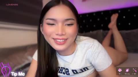 Snapshot of lily_ash chatting on June 2026 07:49:01 PM Lily- DONT FORGET TO FOLLOW ME HERE online show from June 2026 07:49:01 PM