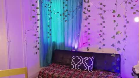 Fansly LilyBunny- help me reach 50 thumbs up online show from September 2025 04:18:01 PM