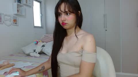 Snapshot of lily_crushx chatting on October 2025 09:12:02 PM Lirio         online show from October 2025 09:12:02 PM