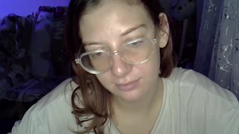 lily_ember online show from November 2025 06:32:01 PM