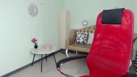 Lily online show from February 2025 06:41:01 AM