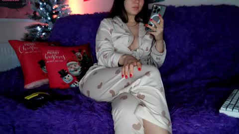 Lily Litle online show from January 2025 09:25:02 PM
