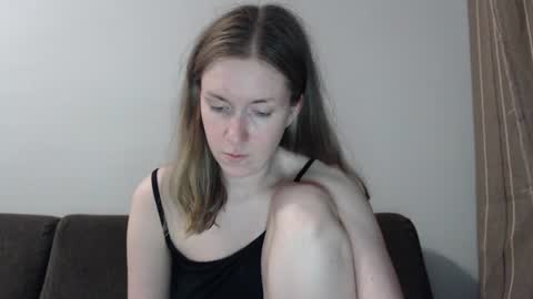 Snapshot of lily_love_x chatting on July 2026 01:22:01 AM lily_love_x online show from July 2026 01:22:01 AM