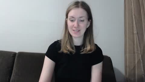 Snapshot of lily_love_x chatting on July 2026 04:37:01 AM lily_love_x online show from July 2026 04:37:01 AM