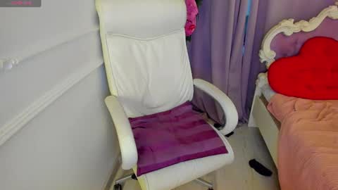 Lily online show from August 2026 02:00:02 AM