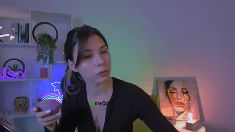 Lily online show from September 2025 08:20:01 PM