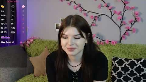 Snapshot of lily_qute chatting on May 2026 06:42:02 AM Lily online show from May 2026 06:42:02 AM