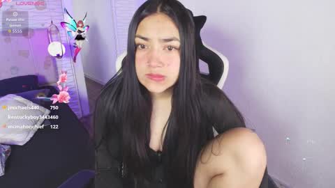 lily_waist online show from November 2025 03:27:02 AM