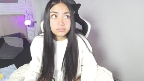 lily_waist online show from November 2025 03:06:01 AM