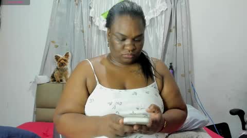 Snapshot of lilybaudyn_ chatting on April 2026 09:02:01 AM Lily online show from April 2026 09:02:01 AM