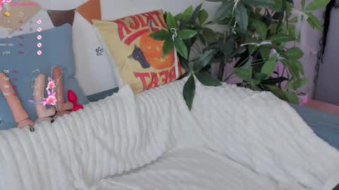 Lily online show from October 2025 05:21:02 AM