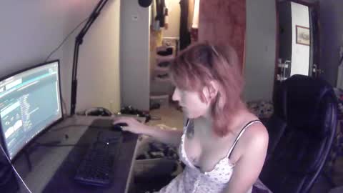 lilybvixen online show from October 2025 01:34:01 PM