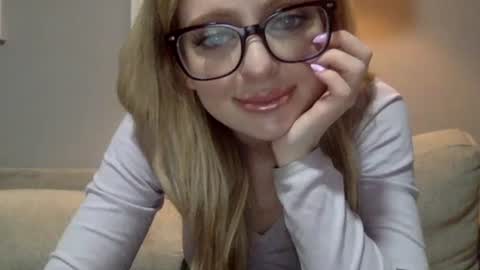 LilyMae online show from December 2024 07:18:01 PM
