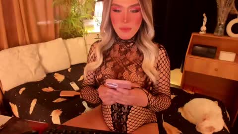 Snapshot of lilymonstercock chatting on June 2026 02:49:02 AM IM YOUR TRUE GODESS Lilymonstercock online show from June 2026 02:49:02 AM