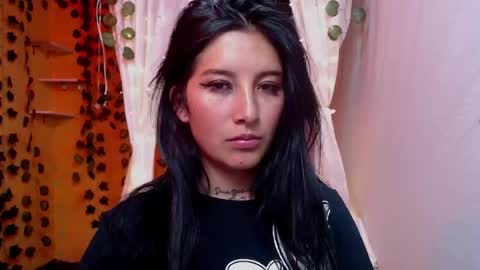 Snapshot of lilymoon_018 chatting on April 2026 06:14:02 PM lilymoon_018 online show from April 2026 06:14:02 PM