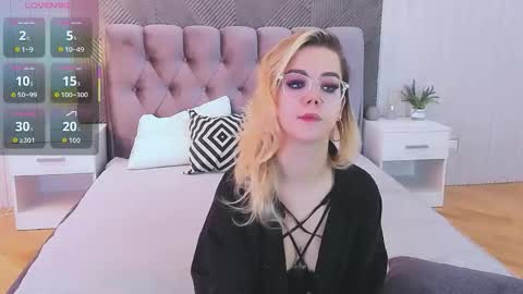 Rose online show from October 2025 05:54:02 AM