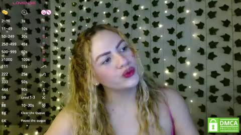 Snapshot of lilyrose1_ chatting on December 2024 05:00:01 PM You can call me Li ... online show from December 2024 05:00:01 PM