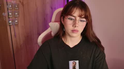 lily help me to collect more cosplay online show from December 2025 04:17:01 AM