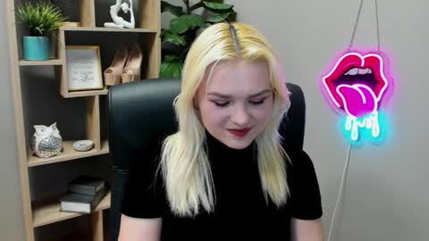 Lily online show from April 2026 01:31:01 PM