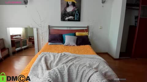 Snapshot of lilyviolet7 chatting on February 2026 08:42:01 AM Hi Im Lily online show from February 2026 08:42:01 AM