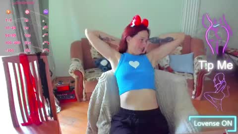 Snapshot of lilyviolet7 chatting on May 2026 02:26:01 PM Hi Im Lily online show from May 2026 02:26:01 PM