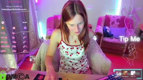 Snapshot of lilyviolet7 chatting on June 2026 09:49:01 PM Hi Im Lily online show from June 2026 09:49:01 PM