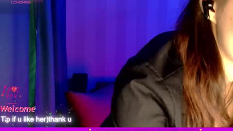 Snapshot of lilyxsky chatting on October 2025 01:45:02 PM LilyXSky online show from October 2025 01:45:02 PM