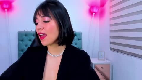  Lina Bedoya  online show from January 2025 11:43:01 AM