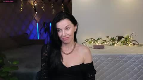 lina_flore online show from June 2026 09:17:01 PM