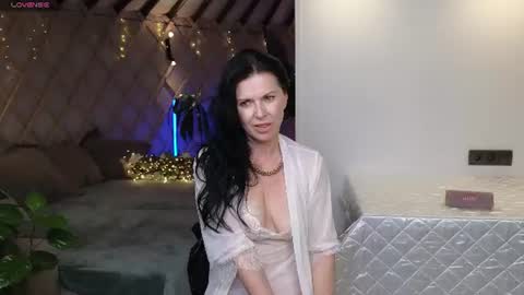 lina_flore online show from July 2026 09:03:01 PM